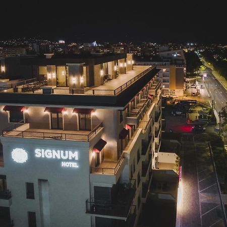 Signum Hotel Подгорица Екстериор снимка
