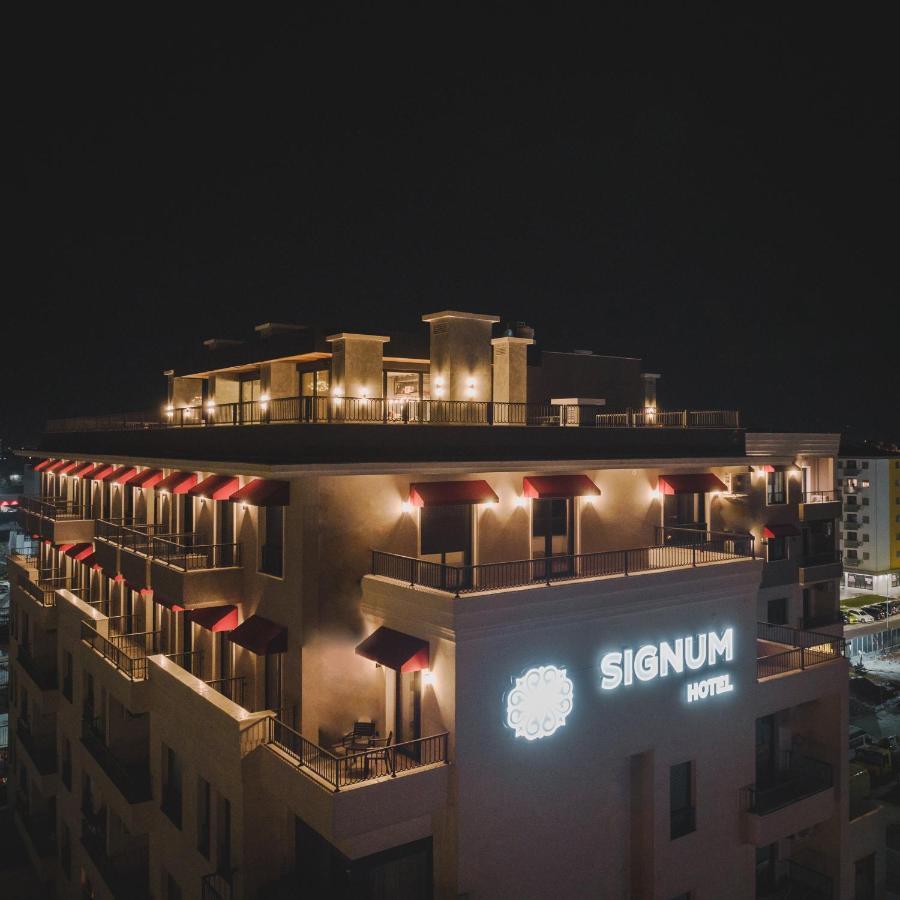 Signum Hotel Подгорица Екстериор снимка