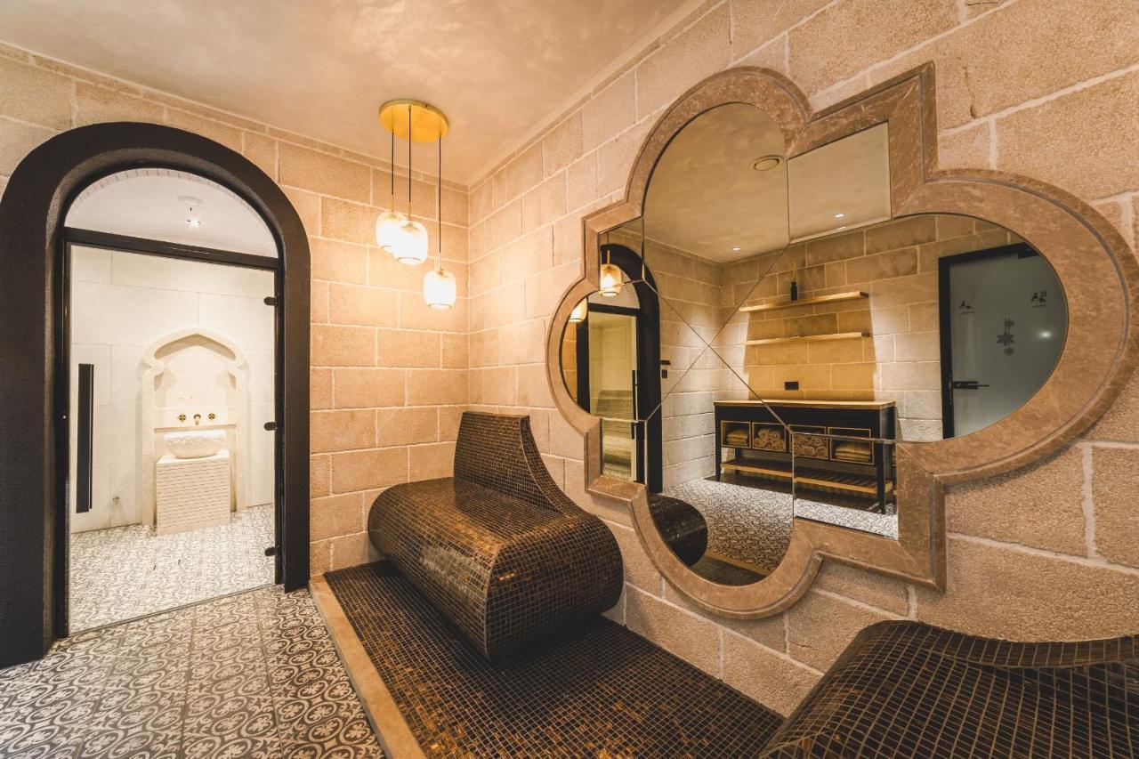 Signum Hotel Подгорица Екстериор снимка