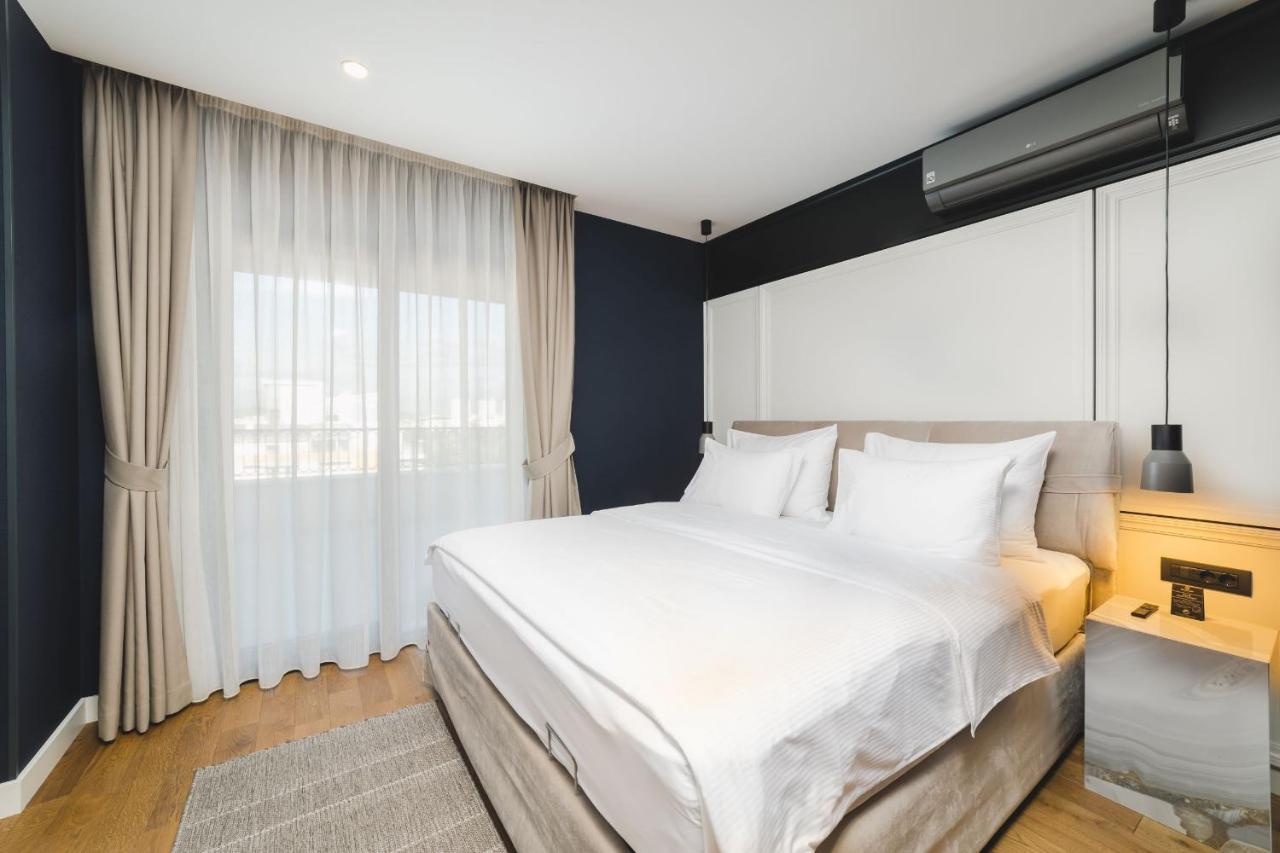 Signum Hotel Подгорица Екстериор снимка